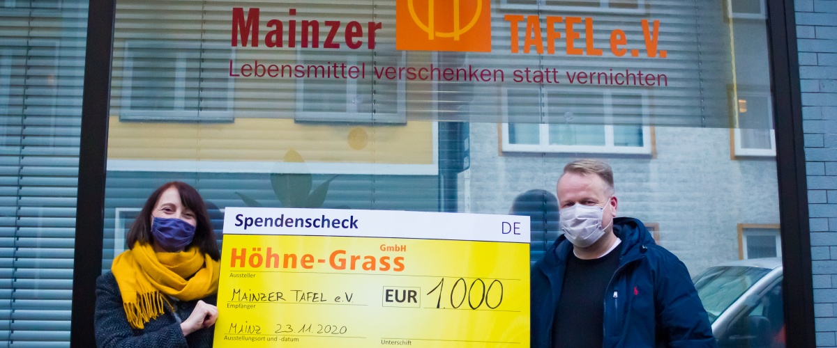 Übergabe Spendenscheck Mainzer Tafel Heidelberger Fassgasse