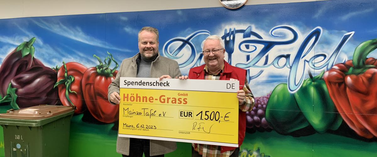 Spende an Mainzer Tafel durch Höhne-Grass